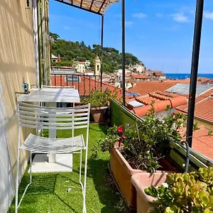 Apartment Cosy Penthouse Old Town Sea View Little Terraces Air Conditionned